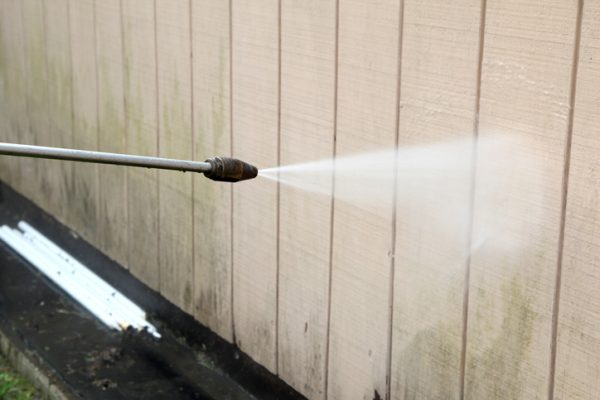 You are currently viewing What Is Pressure Washing?